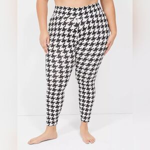 Lane Bryant Black & White Plus Size Houndstooth Pull On Leggings Size G/H
